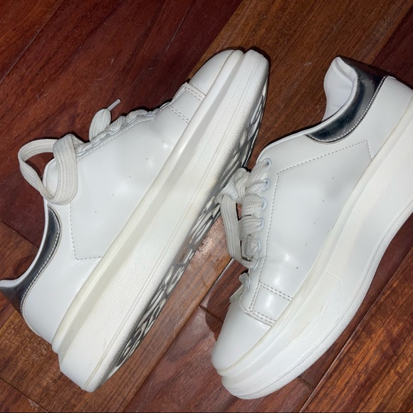 ALEXANDER MCQUEEN SNEAKERS - Picture 2 of 6